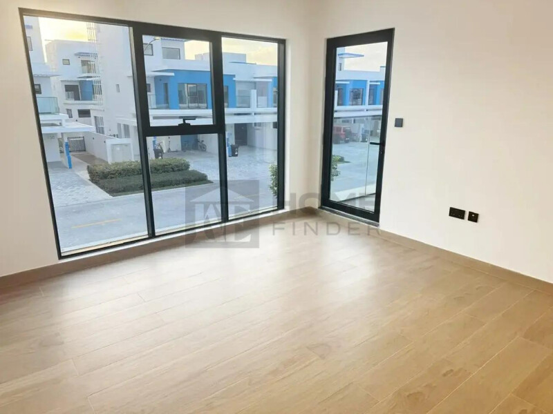 Townhouse for Rent in Santorini's - Damac Lagoons, Dubai - Single Row | Park Facing | End Corner Unit at 230000 AED