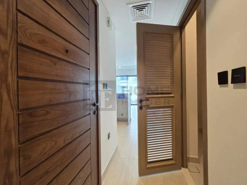 Townhouse for Rent in Santorini's - Damac Lagoons, Dubai - Family-Friendly 4-Bed Townhouse | Ready to move in at 155000 AED