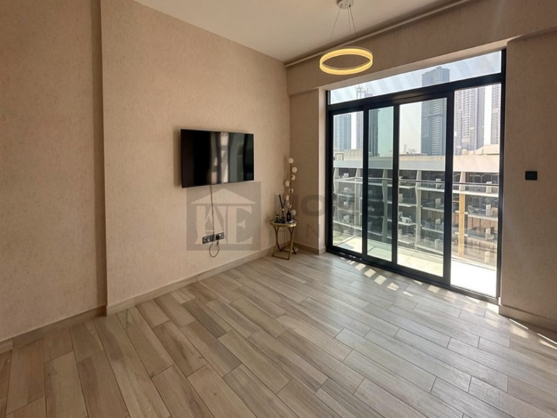 Apartment for Sale in Oxford Residence 1 - Jumeirah Village Circle, Dubai - Pool view | Furnished | Top floor at 739000 AED
