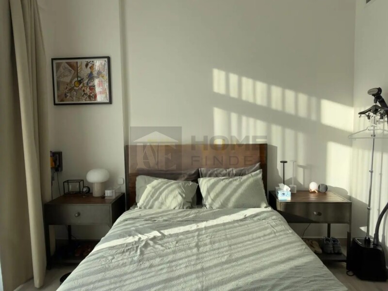 Apartment for Sale in Oxford Residence 2 - Jumeirah Village Circle, Dubai - Pool View | Sunny One-Bedroom | Fully Equipped at 1090000 AED