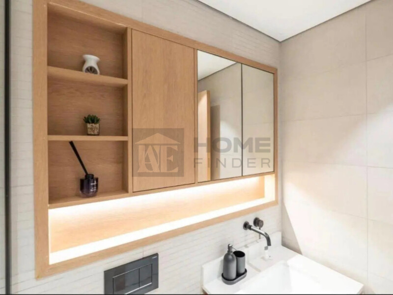 Apartment for Sale in Beverly Residence 1 - Jumeirah Village Circle, Dubai - Fully Renovated Interior | Community View | Vacant at 630000 AED