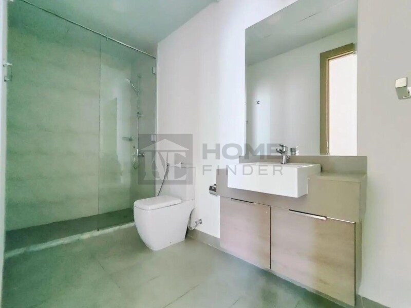 Apartment for Sale in BLOOM TOWERS A - JVC, Dubai - High Floor | Vacant | Multiple Options | Ready | at 1550000 AED