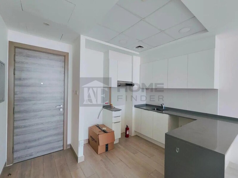 Apartment for Sale in BLOOM TOWERS A - JVC, Dubai - High Floor | Vacant | Multiple Options | Ready | at 1550000 AED