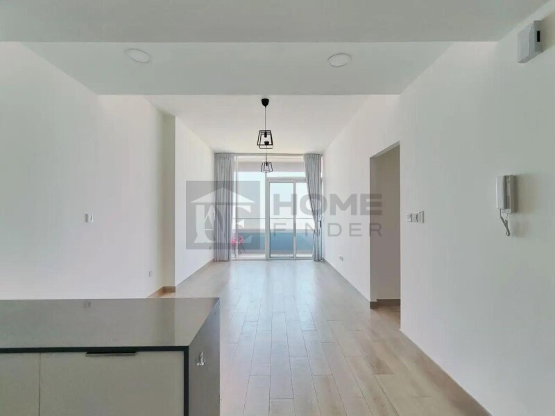 Apartment for Sale in BLOOM TOWERS A - JVC, Dubai - High Floor | Vacant | Ready | Multiple Options | at 2099998 AED