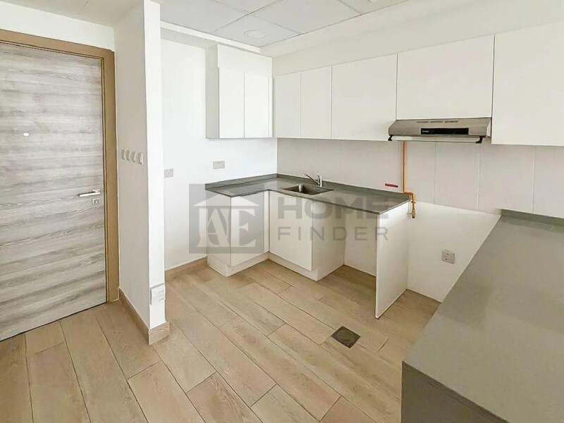 Apartment for Sale in BLOOM TOWERS A - JVC, Dubai - High Floor | Vacant | Ready | Multiple Options | at 970000 AED