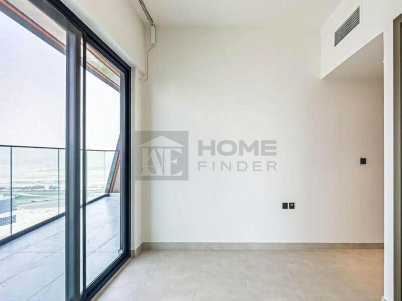 Apartment for Sale in Reva Residence - Business Bay, Dubai - Motivated Seller | High Floor | Canal and Burj Khalifa View at 1600000 AED