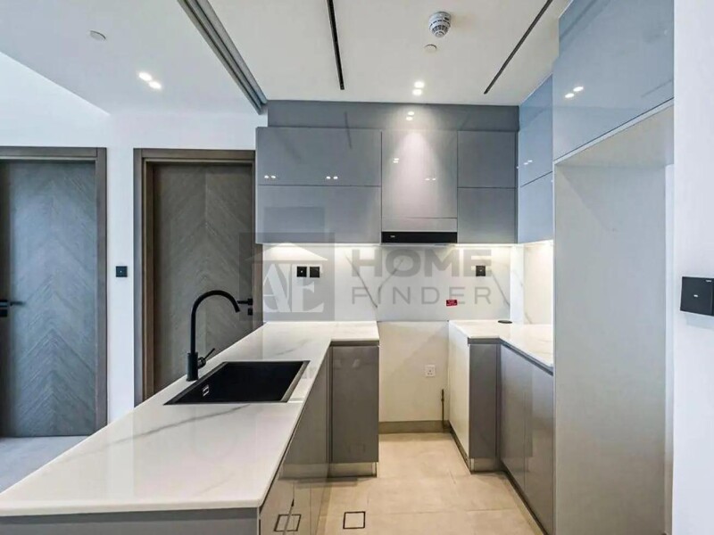 Apartment for Sale in Reva Residence - Business Bay, Dubai - Motivated Seller | High Floor | Canal and Burj Khalifa View at 1600000 AED