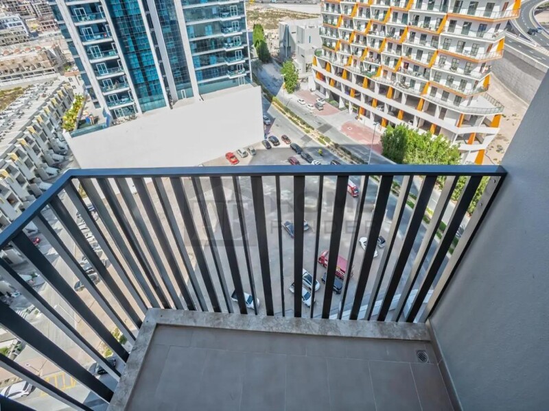 Apartment for Sale in Belgravia Heights 1 - Jumeirah Village Circle, Dubai - Cozy and Sleek| Polished Interiors| Mid Floor at 1290000 AED