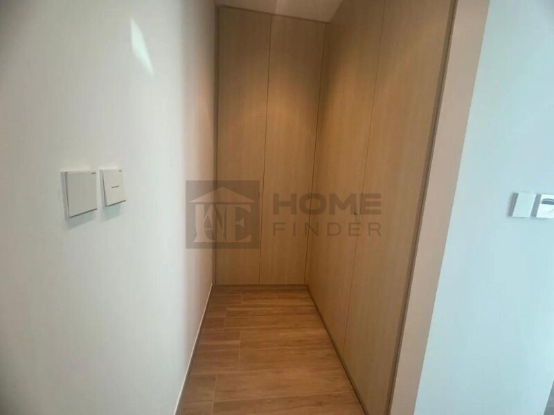 Apartment for Sale in Belgravia Heights 2 - Jumeirah Village Circle, Dubai - Hot Deal | Vacant on Transfer | White Goods at 2190000 AED