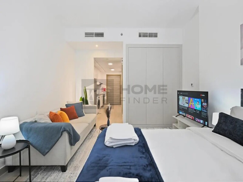 Apartment for Sale in Bloom Tower B - Jumeirah Village Circle, Dubai - Biggest Layout || High Floor || Furnished at 47999 AED