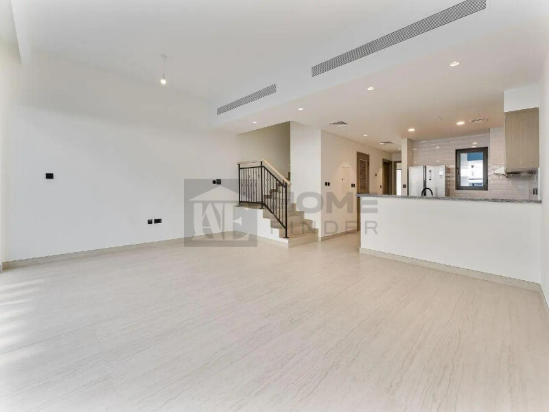 Townhouse for Rent in Damac Lagoons - Santorini 1, Dubai - CORNER END UNIT | LARGE LAYOUT |READY TO MOVE SOON at 200000 AED