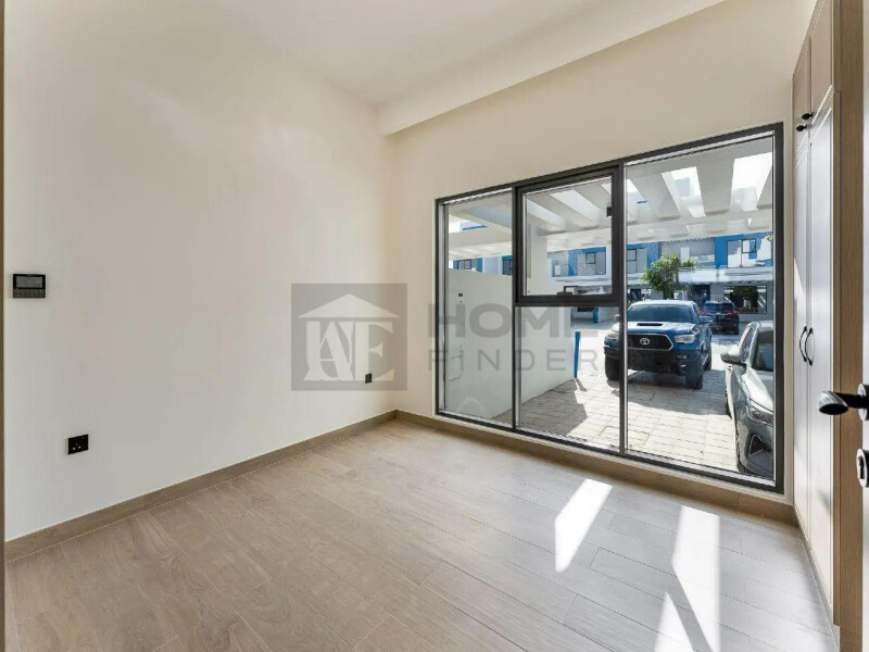 Townhouse for Rent in Damac Lagoons - Santorini 1, Dubai - CORNER END UNIT | LARGE LAYOUT |READY TO MOVE SOON at 200000 AED