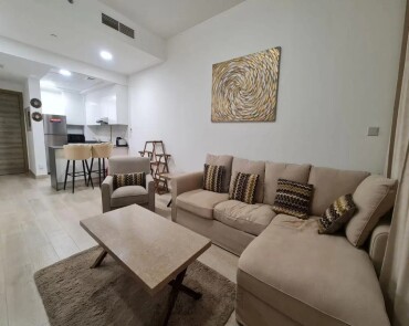 Fully Furnished|Ready to Move|Payable in 4 Cheques